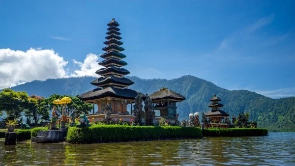 Singlereisen indonesische Insel Bali Natur Kultur