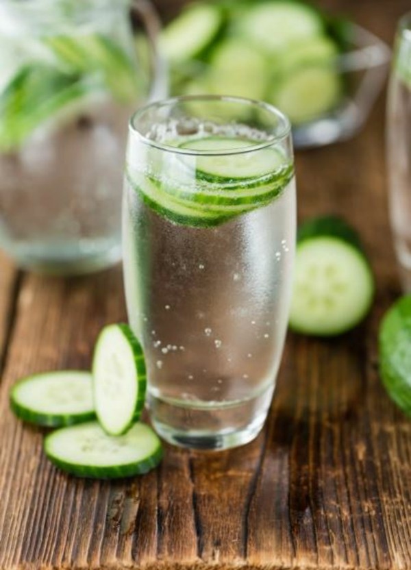 dehydrieren vermeiden rhabarber limonade selber machen gurke
