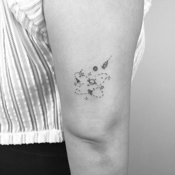 kleine tattoos himmelsköroer tolle ideen