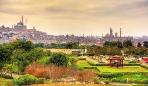 Blick auf Zitadelle und Muhammad Ali Moschee vom Al-Azhar- Park Kairo schönste Picknick Orte der Welt