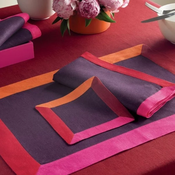 Tischdeko Ideen Tischordnung Platzordnung platzset zum ausmalen rot mit quasten individuelle farben