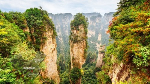 China bekannte Naturschönheit imposante Bergsäulen Huang Shan Inspirationsquelle für Film Avatar