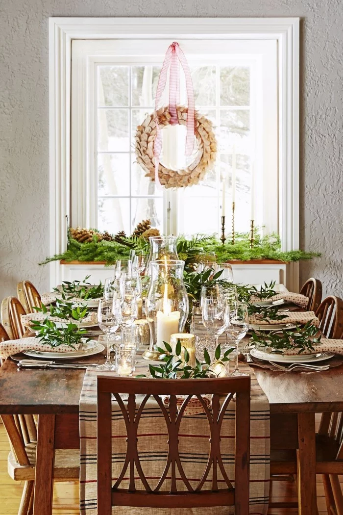 Tischdeko Ideen zu Weihnachten festlich dekorierter Tisch