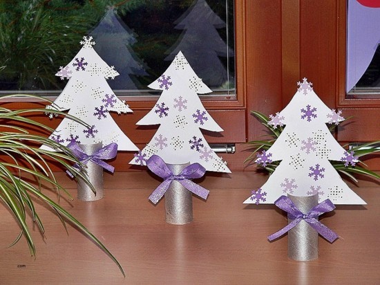 christmas ornaments made of toilet paper rolls Beautiful stromečky Zima Pinterest