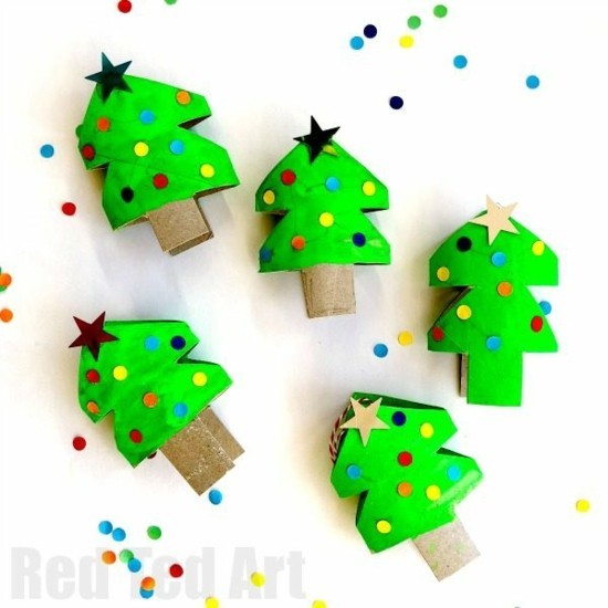 kleine weihnachtsbäume deko basteln mit klorollen