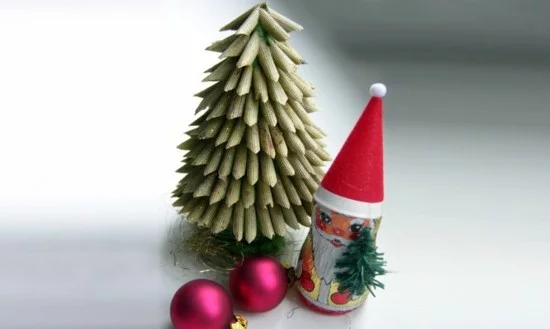 mini tannenbaum basteln mit nudeln zu weihnachten