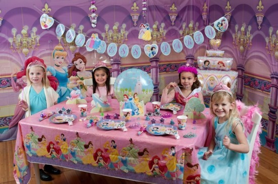 mädchen kindergeburtstagsparty feiern mädchen geburtstag organisieren