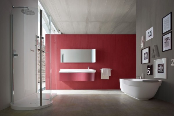 Badezimmer-Gestaltungsideen in Trendfarben Rot und Grün