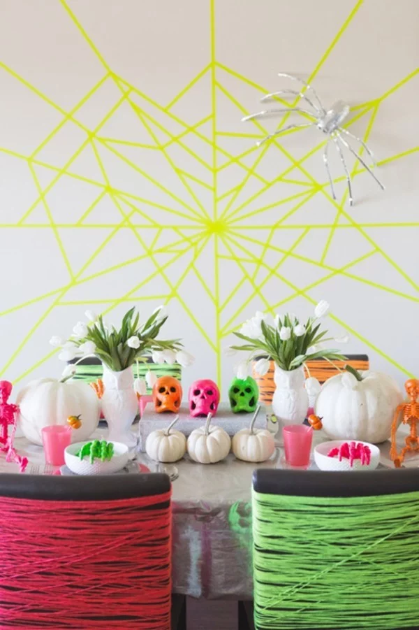spinnengewebe in verschiedenen farben halloween deko