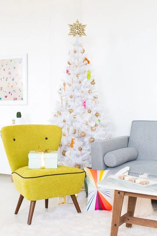christbaumschmuck sofa in gelb