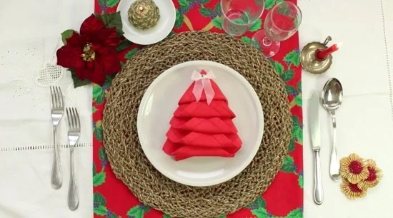 servietten falten weihnachten tischdeko gestalten
