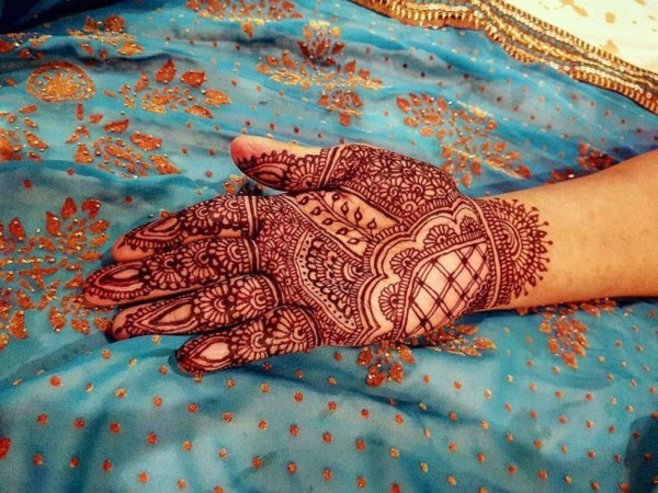 traditionelle tattoo ideen henna handfläche