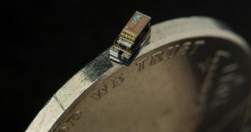 Der kleinste Computer der Welt kleiner als eine münze