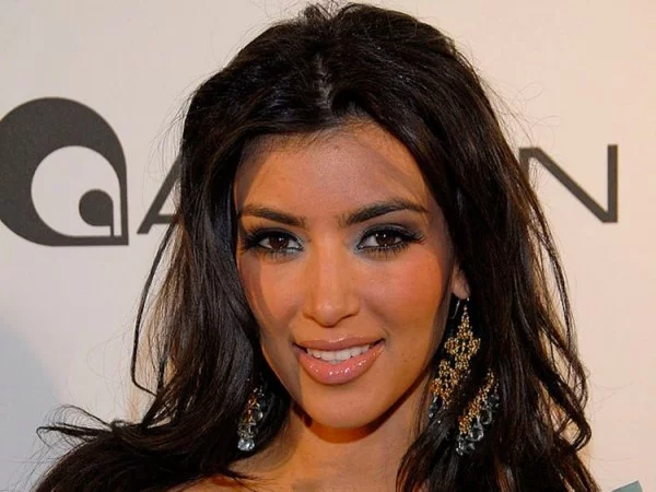 Kim Kardashian und Kanye West typischer look