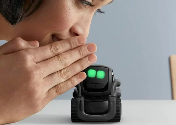 anki vector smart home roboter unterhaltung