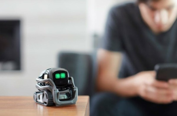 familienroboter smart home anki vector