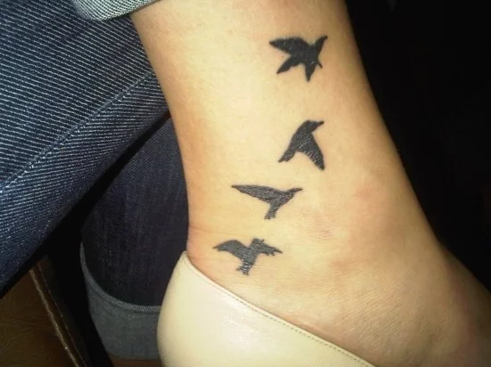 fußgelenk vögel wanderlust tattoo ideen