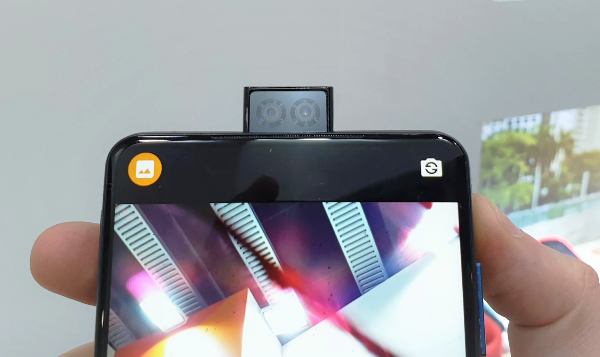 Energizer Power Max P18K Pop – Das witzigste Smartphone vom MWC 2019 die selfie kamera pop out motorisiert