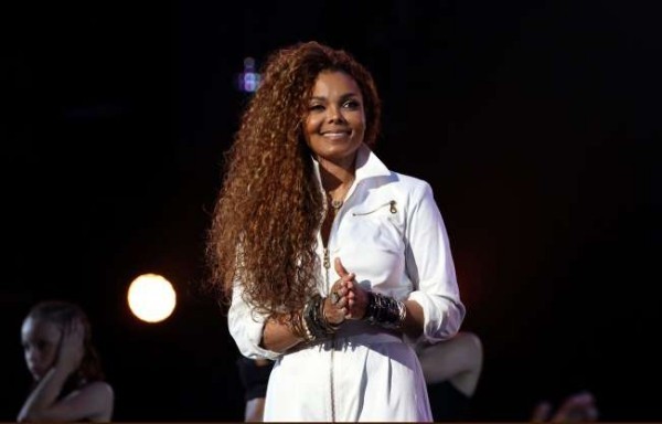 Kinder über 40 Superstar Janet Jackson Babyglück mit 50