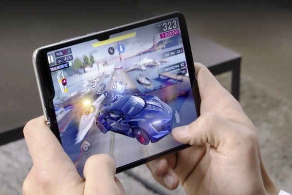 Samsung Galaxy Fold ist bald da – Hier ist alles, was Sie darüber wissen sollten spiele spielen am neuen faltbaren tablet