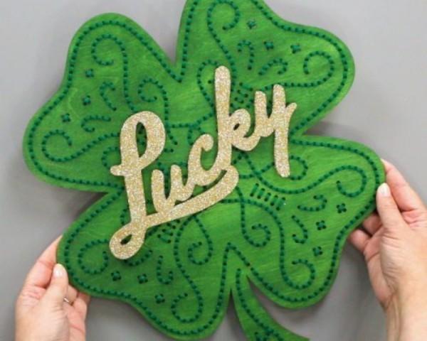 St. Patricks Day vierblättriges Kleeblatt Glückssymbol weltweit