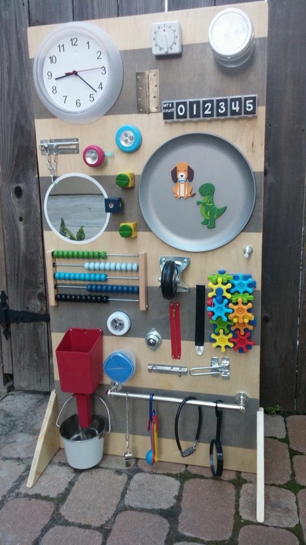 activity board selbst bauen diy Kinderspielzeuge