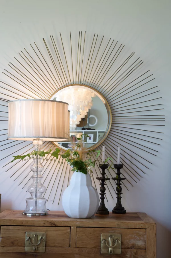Dekorative Wandspiegel im Flur ausgefallender Spiegelrahmen