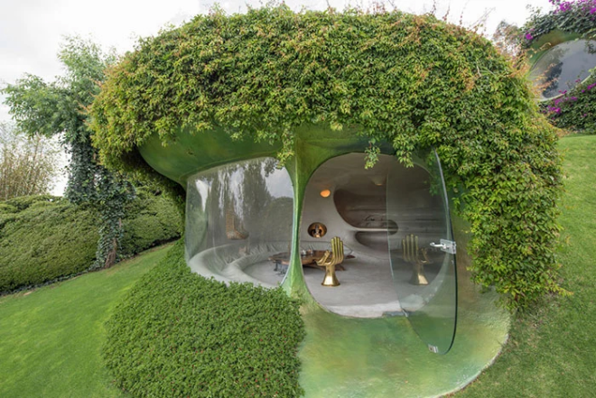 Hobbit House organische Architektur perfekter Urlaubsort für Naturfreunde