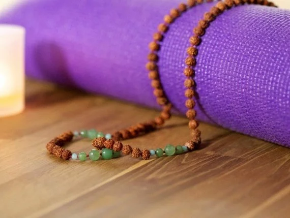 Mala Kette Japa Meditaion Yoga Unterricht