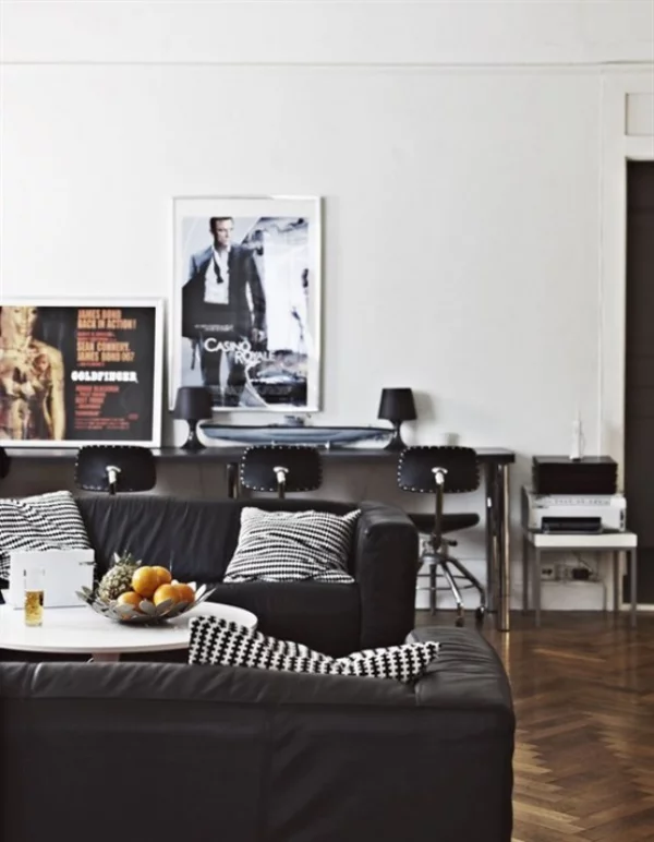 Maskulin und elegant modernes Wohnzimmer Wandposter Deko Kissen weiß schwarz grau