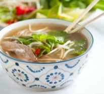 Vietnamesische Pho Suppe selber zubereiten – Rezept und hilfreiche Tipps