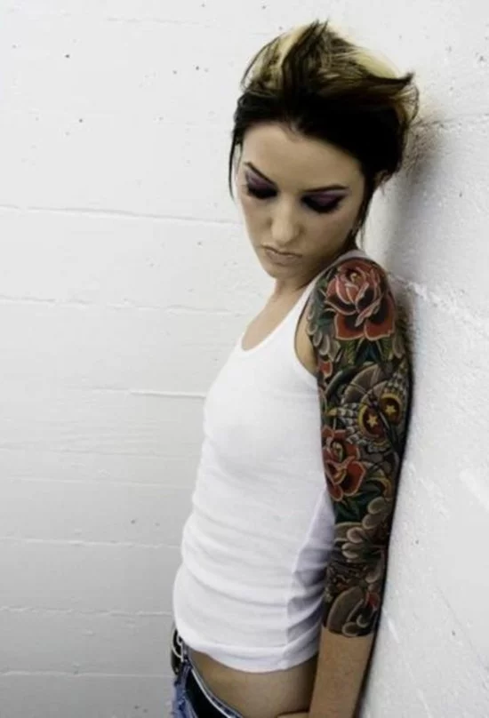 Sleeve Tattoo mit Rosen in 3D 