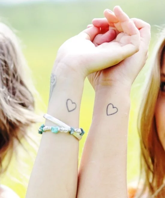 170 kreative Geschwister Tattoo Ideen und Inspirationen herzen schwester handgelenk