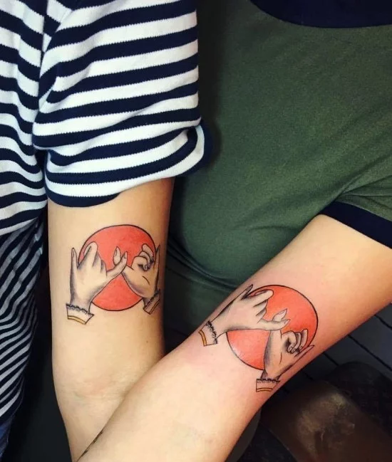 170 kreative Geschwister Tattoo Ideen und Inspirationen kleiner finger schwur schwester
