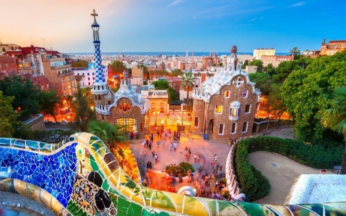 Antoni Gaudi Park Güell zweitgrößte Sehenswürdigkeit Barcelonas jährlich von 3 Millionen Touristen besucht
