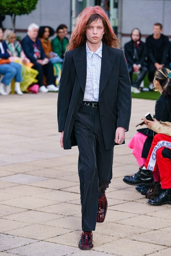 Anzug in Schwarz und Weiß - Modetrends Martin Rose
