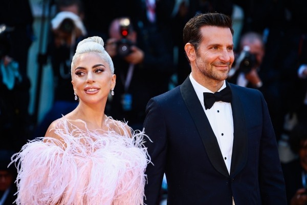 Bradley Cooper Lady Gaga ohne Irina Shayk bei offiziellen Events gut gelaunt fröhlich