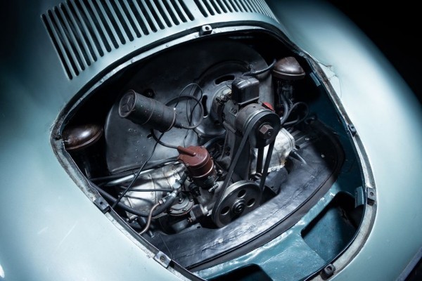Der älteste Porsche Typ 64 wird für 20 Mio. USD versteigert der motor des ältesten porsche