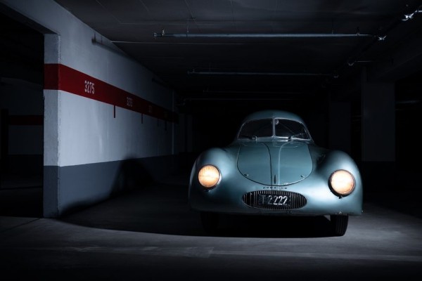 Der älteste Porsche Typ 64 wird für 20 Mio. USD versteigert die lichter arbeiten noch