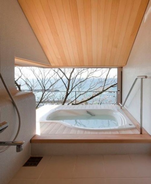 Eingelassene Badewanne unregelmäßige Form als Whirlpool fungieren schönes Baddesign