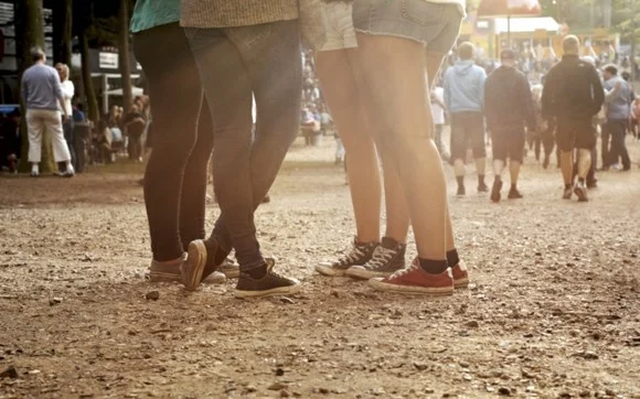 Festival Packliste Musikfestivals 2019 was mitnehmen bequeme Schuhe