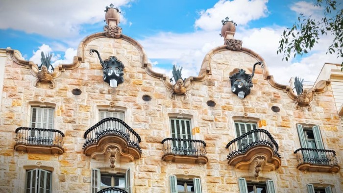 Gaudi Casa Calvet Anziehungspunkt für Touristen