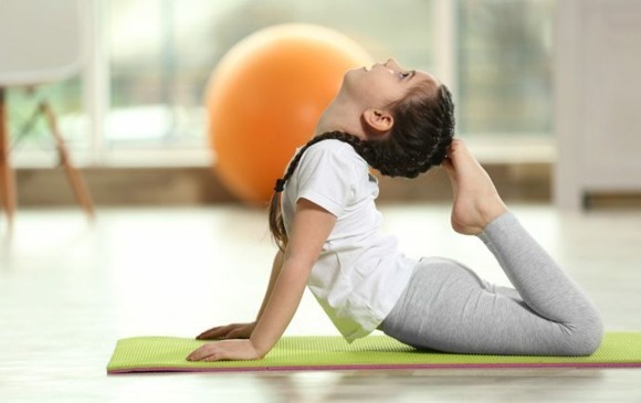 Kinderyoga Übungen gesundes Leben yoga Körperhaltung