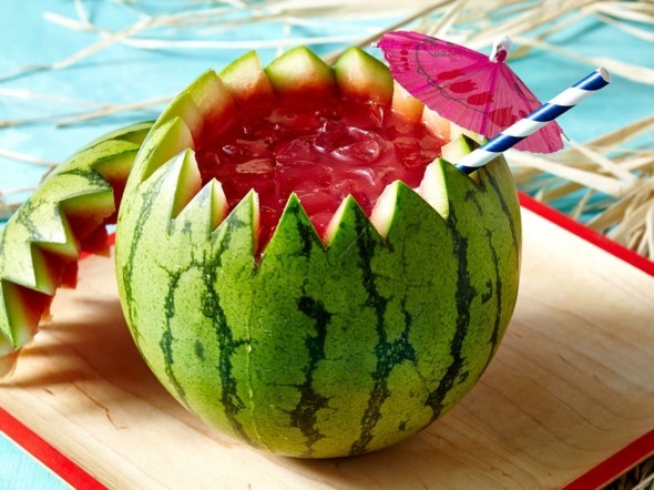 Wassermelone gesund Sommerfrucht Wassermelone kalorienarm Saft Eiswürfel