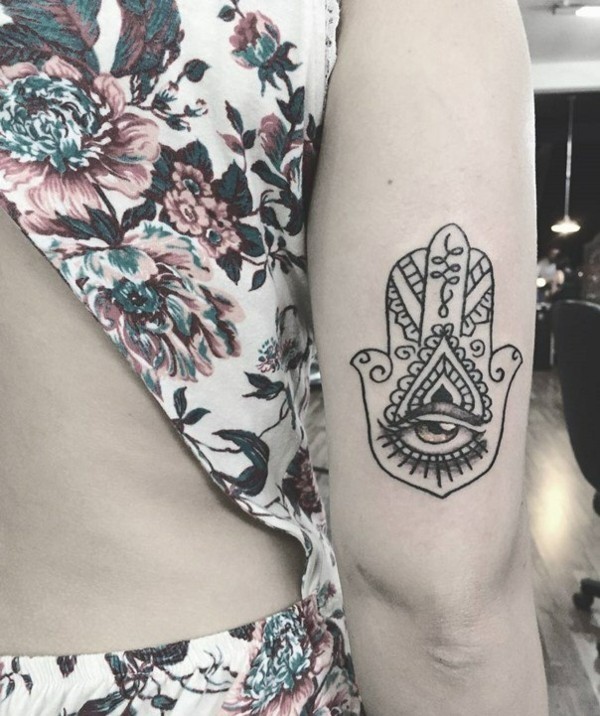 70 Hamsa Tattoo Ideen In Unterschiedlichen Grossen Und Stilen