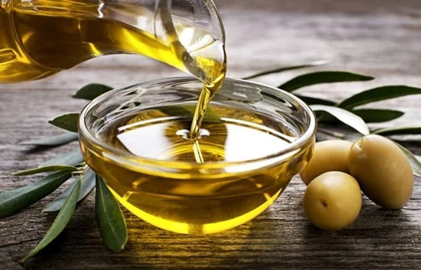 olivenöl und honig für haare natürlich aufhellen