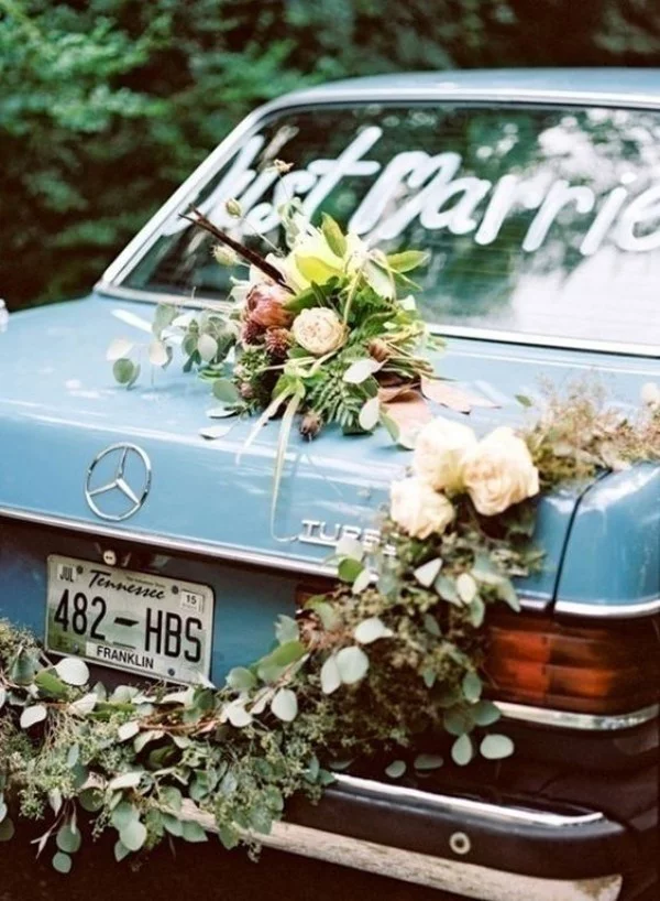 Autoschmuck Hochzeit - hellblau und vintage