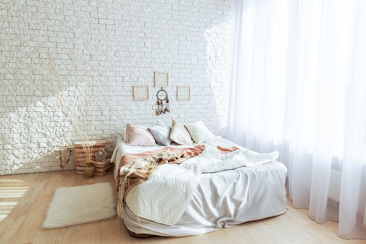 Backsteinwand im Schlafzimmer – beeindruckende Gestaltungsideen