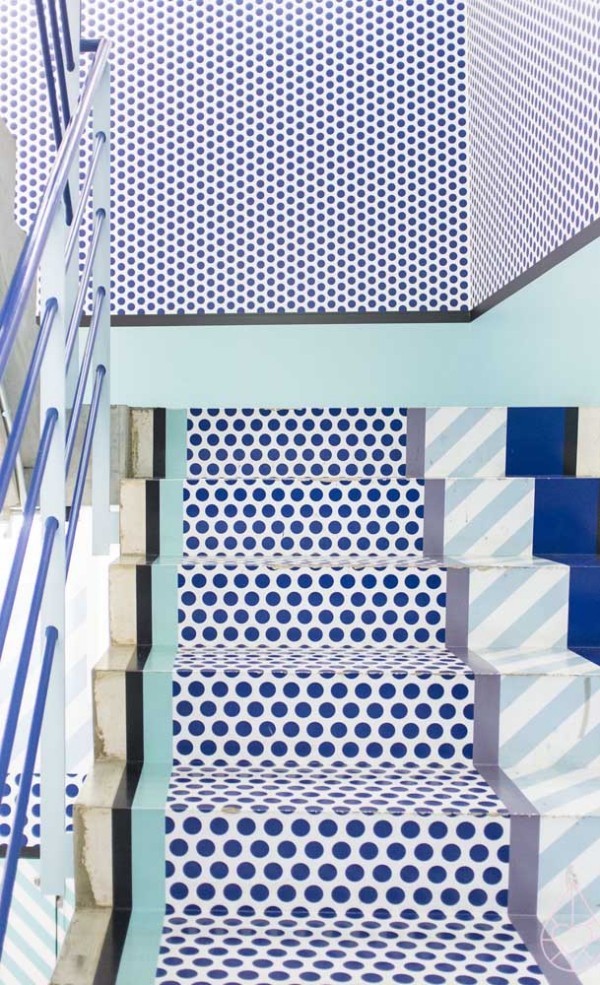 Design-Inspiration blau weiße Treppen