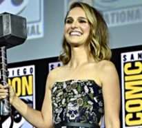 Natalie Portman spielt die Hauptrolle in Thor: Love and Thunder